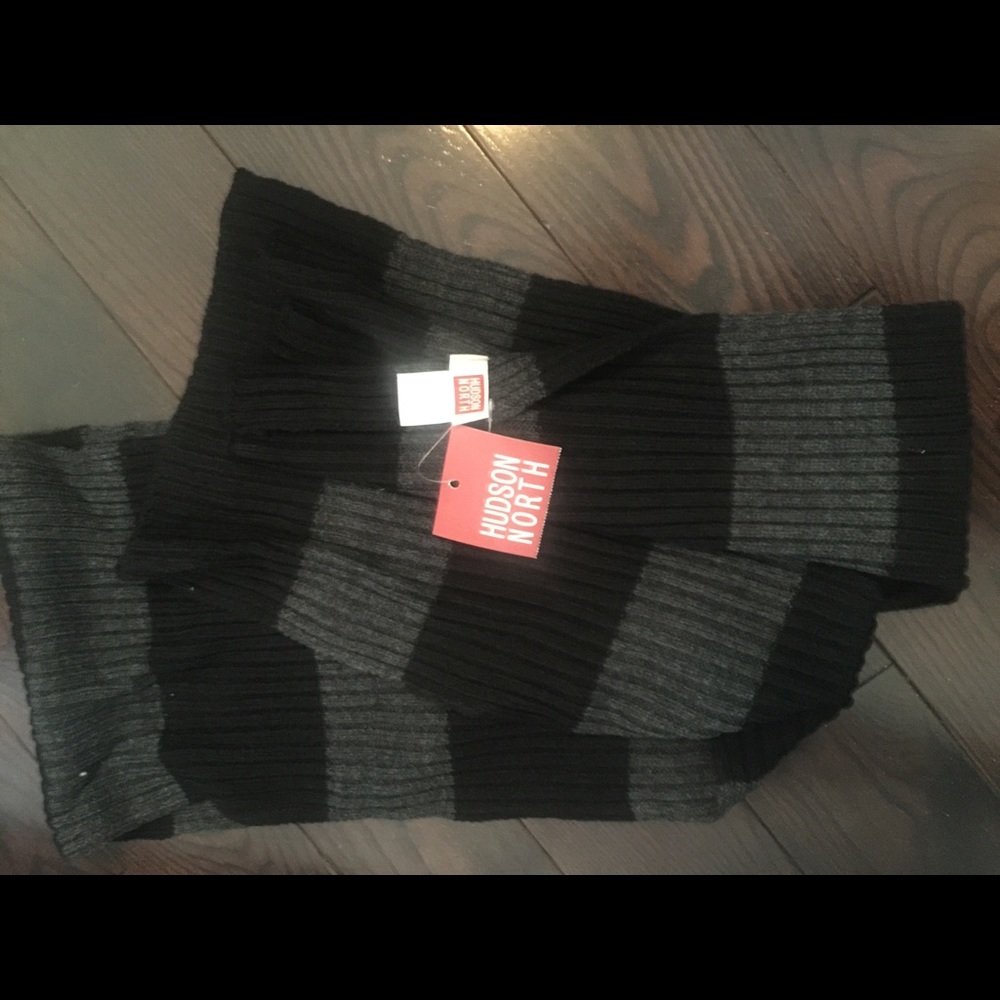 Scarf - Picture 2 of 2